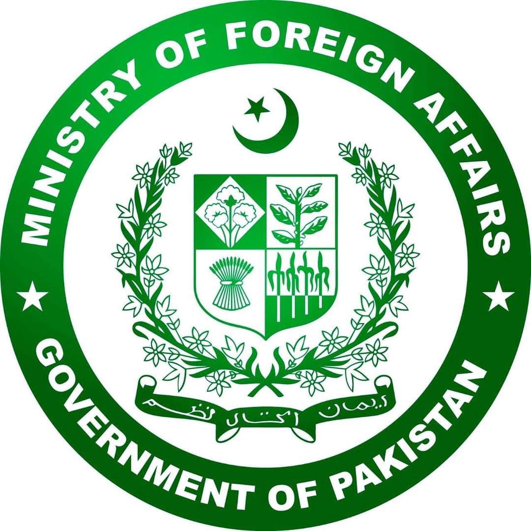 FOREIGN OFFICE
ISLAMABAD 

The Foreign Ministry of the Islamic Republic of Pakistan 🇵🇰 today summoned the diplomatic representative (Deputy Chief of Mission) of the United States of America 🇺🇸 

The U.S. Chargé d'affaires to Pakistan was handed a Démarche, regarding the US-India