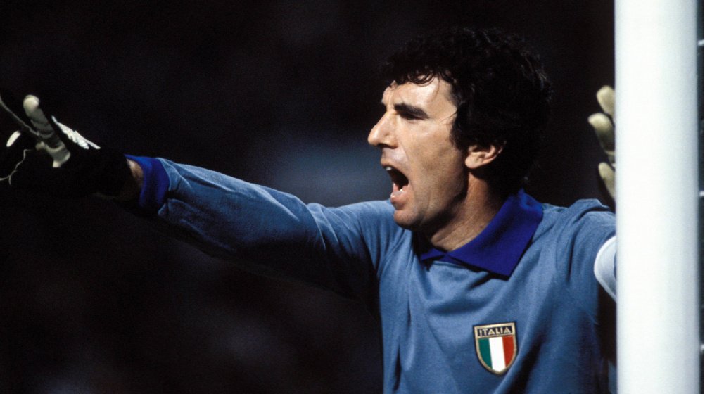 been watching more Vicario footage and genuinely think we might have the next Dino Zoff on our hands. 

What a coup. 🔥