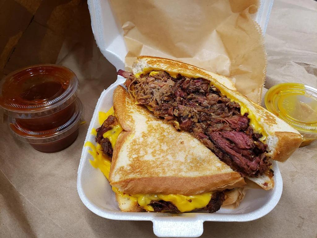 SthCooking's tweet image. Brisket grilled cheese