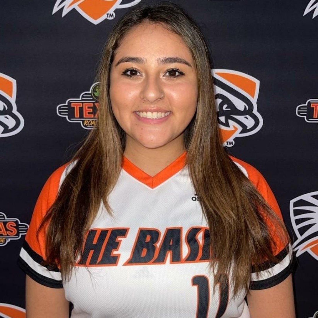 Melayna Lopez is now offering slapping, hitting, and fielding lessons at D-BAT Cedar Park! A VRHS grad, she played at MCC and UTPB and is excited to share her passion for softball with your player. Schedule a lesson at DBATcedarpark.com. #itswheretheplayersgo