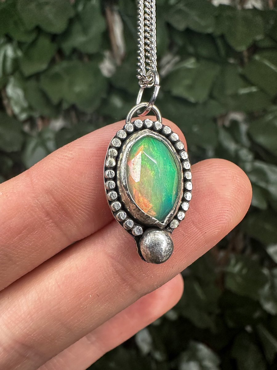 Ethiopian Opal mini amulet ✨

available now in my shop, flash vid below!✨