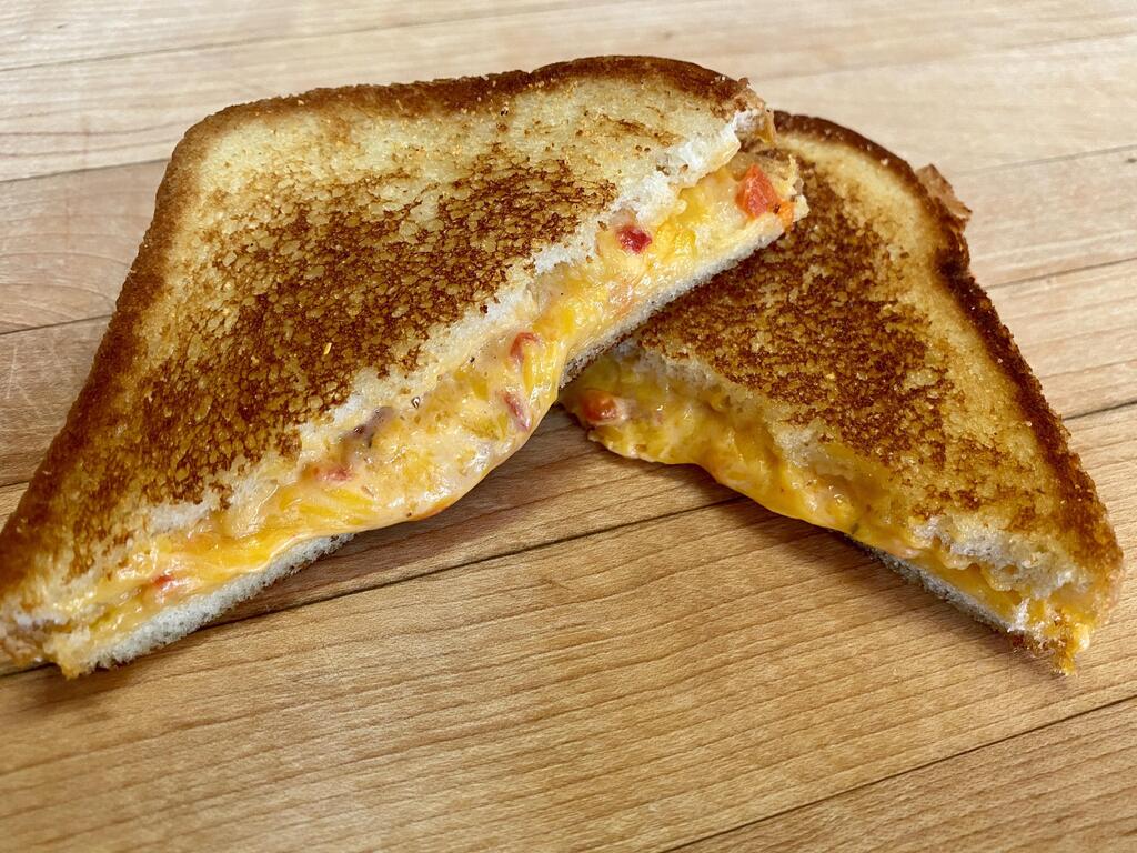 SthCooking's tweet image. Grilled Pimento Cheese