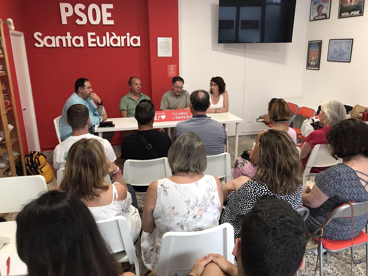 FSEPSOE's tweet photo. 🔴 La candidata al Congrés @milena_herrera, en un acte a Santa Eulària: 

“El PSOE és la garantia que seguiran millorant les condicions laborals dels treballadors i de les treballadores de les nostres illes i del nostre país” 

#LaMejorEspaña 

Més info➡️ https://t.co/oPI2S4FPWb https://t.co/r0Szsrn8fR