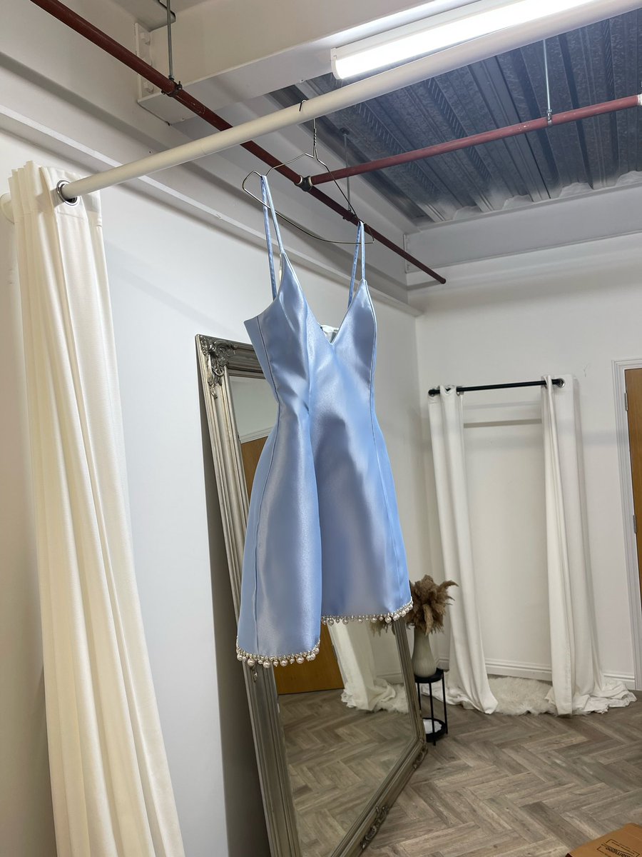 iamrebeccatembo's tweet photo. It’s been 2 weeks since the launch of the Bello dress and…

⁃we’ve hit nearly 5 figures 
⁃email list up by 84%
⁃hired a new in-house seamstress
⁃worn by 2 public figures to huge events (more to come on this)
⁃introduced colours
⁃defined our USP https://t.co/BHUNqt8x1T