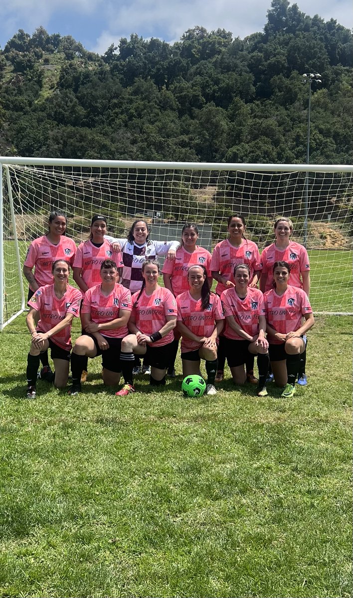 LVMPD's tweet photo. FIRST TIME REPRESENTING NEVADA!
Women from various Nevada public safety agencies, including 6 from LVMPD, represented the state for the first time at the @USPFC1 in California.
From June 12 to 16, @NLVPD, @HendersonNVPD, @ClarkCountyFD, and @LasVegasFD also comprised the team! https://t.co/WzSPWnuPy8