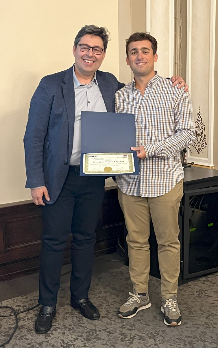 SKPedRadFellows's tweet photo. Celebrating our graduating pediatric interventional radiology fellow Dr Jaime Alonso Sánchez from Spain, here receving his certificate from our Interventional Radiology Division Head Dr João Amaral. ¡Felicitaciones! https://t.co/QNultYkF5r