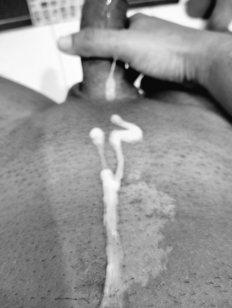 yosoyleonels's tweet photo. Siempre hay que dejarla salir. 🍼🥛💦 Rt😈 https://t.co/y2yuNNKkgh
