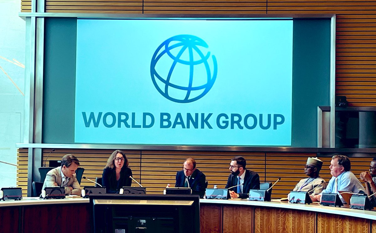 <a href="/LizDavidBarrett/">Prof Liz David-Barrett</a> says that we don’t actually have evidence that publishing #beneficial #ownership data is helping us to tackle #corruption &amp; reminds us to think carefully about what #data sources we can use to help measure #anticorruption efforts. 
#UnitedAgainstCorruption