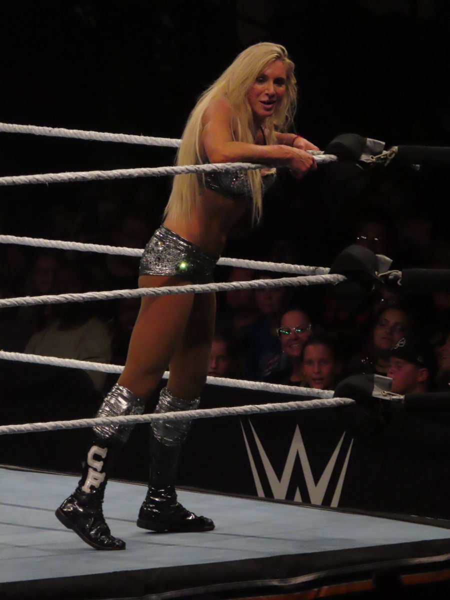 britttg_94's tweet photo. 📸 @MsCharlotteWWE #WWEMobile https://t.co/Kd3g4G07WP