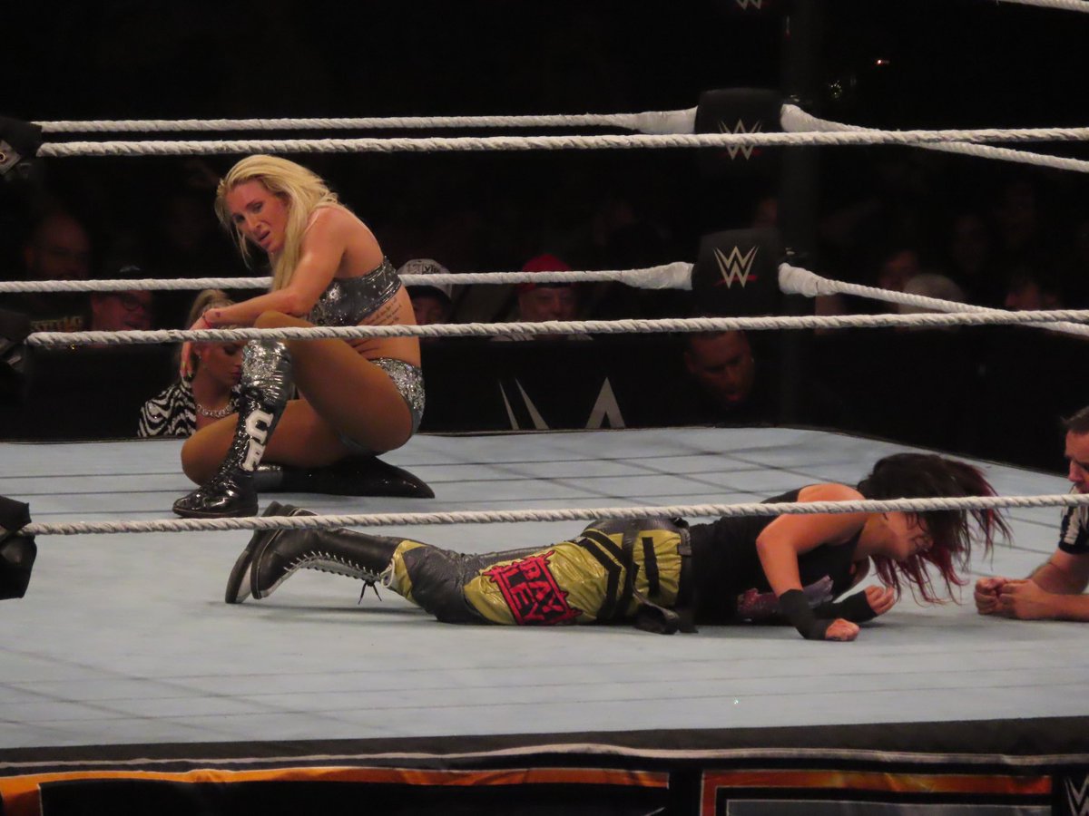 britttg_94's tweet photo. 📸 @MsCharlotteWWE #WWEMobile https://t.co/Kd3g4G07WP
