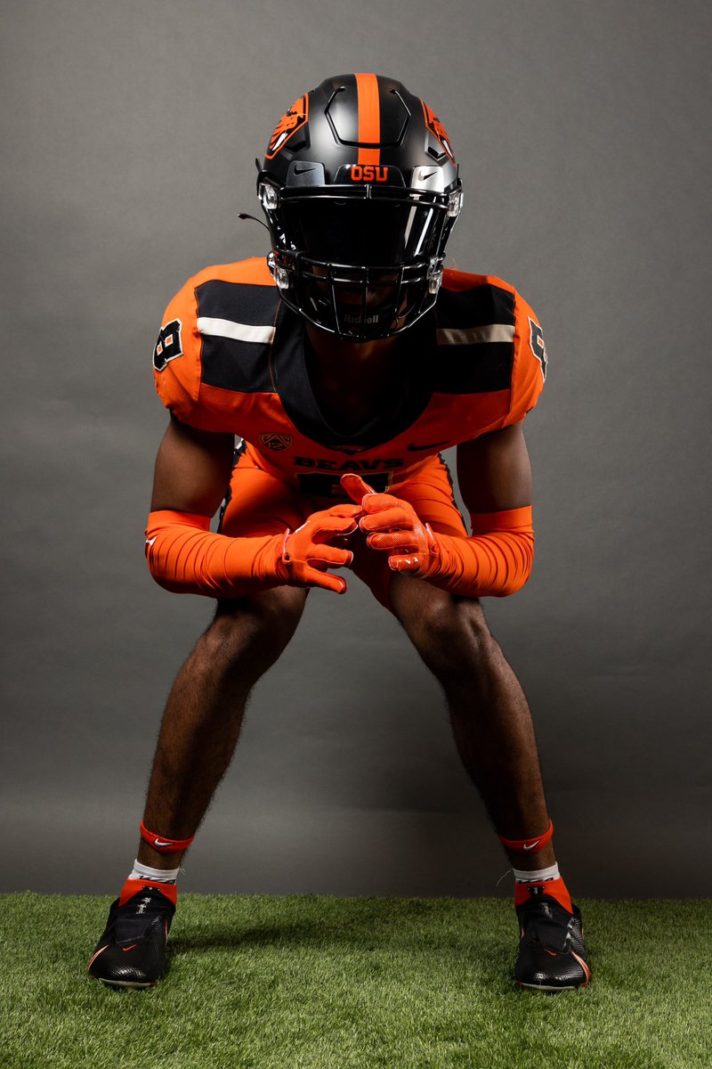 ExodusAyers_'s tweet photo. 1000% Committed, @BeaverFootball time to work @Coach_Smith @CoachAdamsOSU @CoachAPerk @B12PFootball @CoachRulli https://t.co/Hcr4KY0jGs