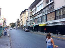Adrianita_713's tweet photo. Desde ayer #25Jun el incio de la Av.Juan Bautista Arismendi, de la Urb La Florida #Caracas tiene una fase eléctrica caída afectando residencias y comercios,agradecemos sus buenos oficios @CorpoelecInfo @RMarcoTorres  @gestionperfecta #SinLuz #26Jun https://t.co/59sErHZn0r