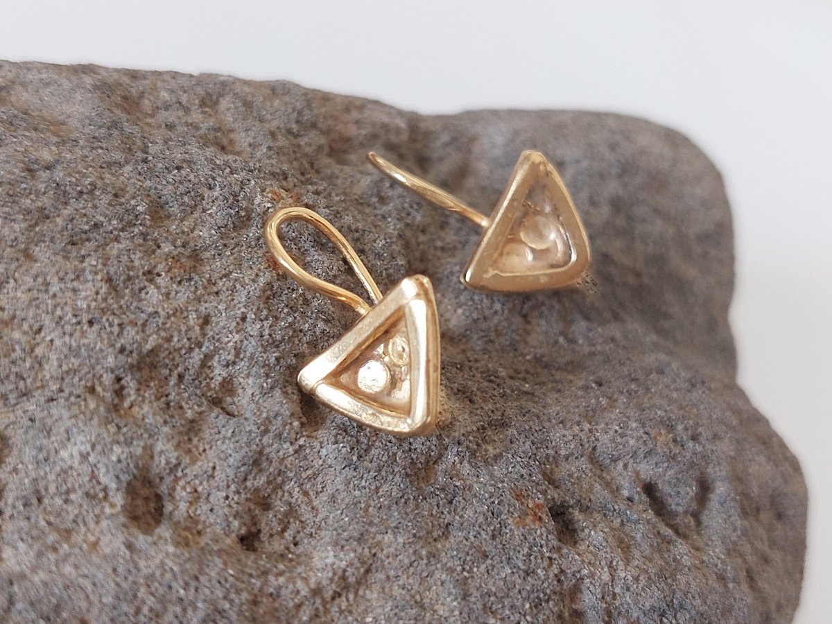 Thanks for the kind words! ★★★★★ 'Received them finally, and I love them!' kaiju222 etsy.me/3Xso5BN #etsy #gold #triangle #yes #silver #earwire #minimalist #earlobe #trilliant #upcycled