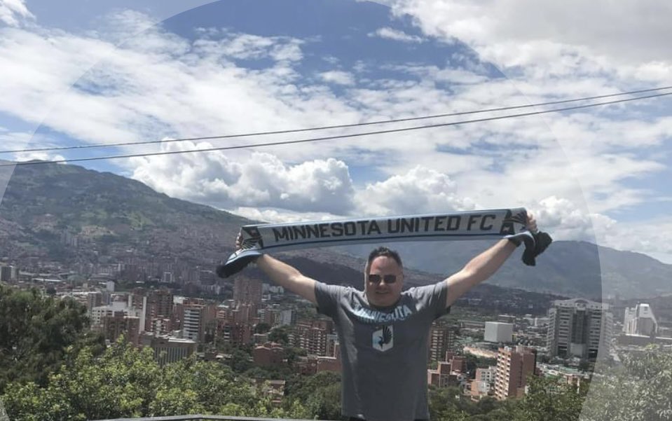 @MaxBretosSports Max- enjoy!!! Scarves Up over Medellin 🇨🇴 #MNUFC #COYL