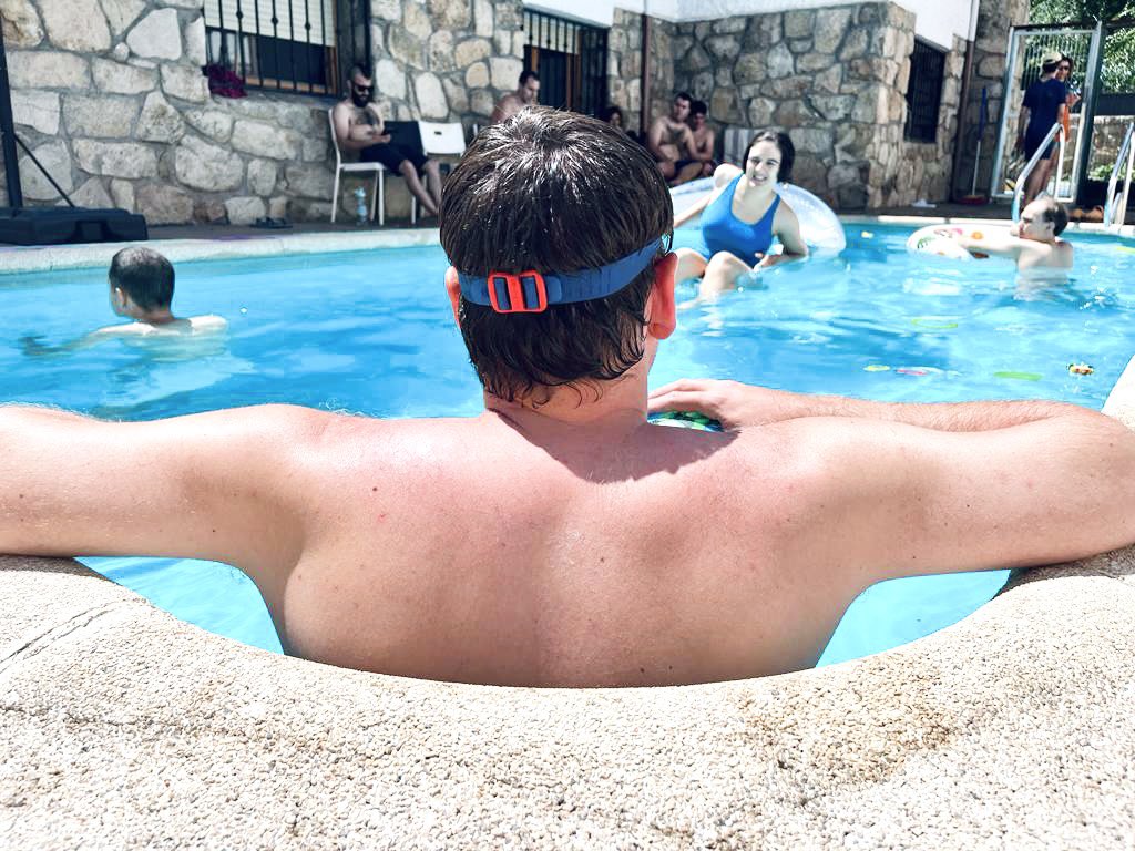 ☀️Una muy buena noticia que teníamos que compartir con vosotros. ¡Hemos inaugurado la piscina de verano de #Brunete! 😋🏝️#TEA