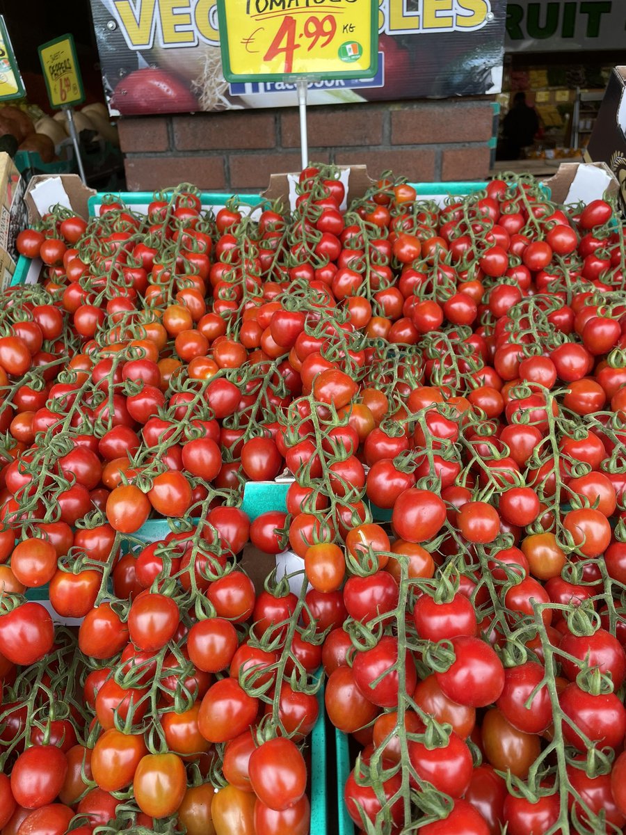 Cherry Tomatoes😍
#BuyLocal #summer #summerfood