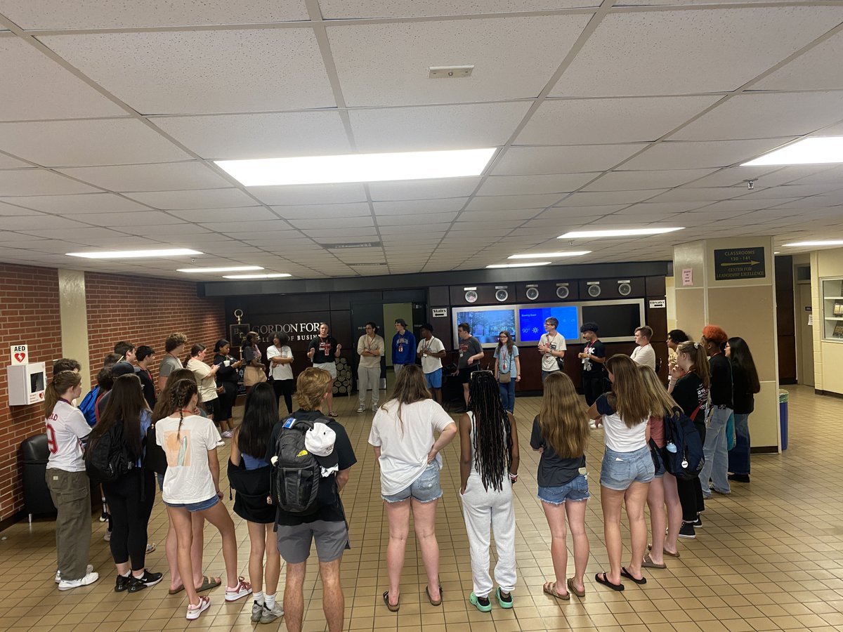 WKUGordonFord's tweet photo. The High School Personal Finance Camp is in full swing!  It is going to be a great week on the Hill! #wku #youbelongatgfcb #financecamp @aboundCU https://t.co/A8OfMuYr4p