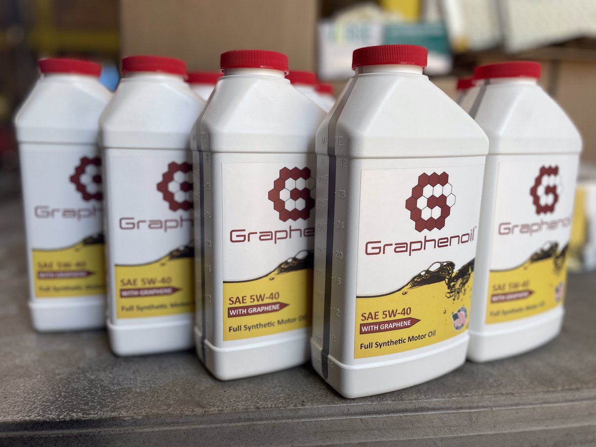 graphenoil's tweet photo. Smart Oil featuring our 5W-40 Full Synthetic with a Graphene Additive Package.

#graphenoil #graphene #madeinusa https://t.co/r1sTWm8FBF