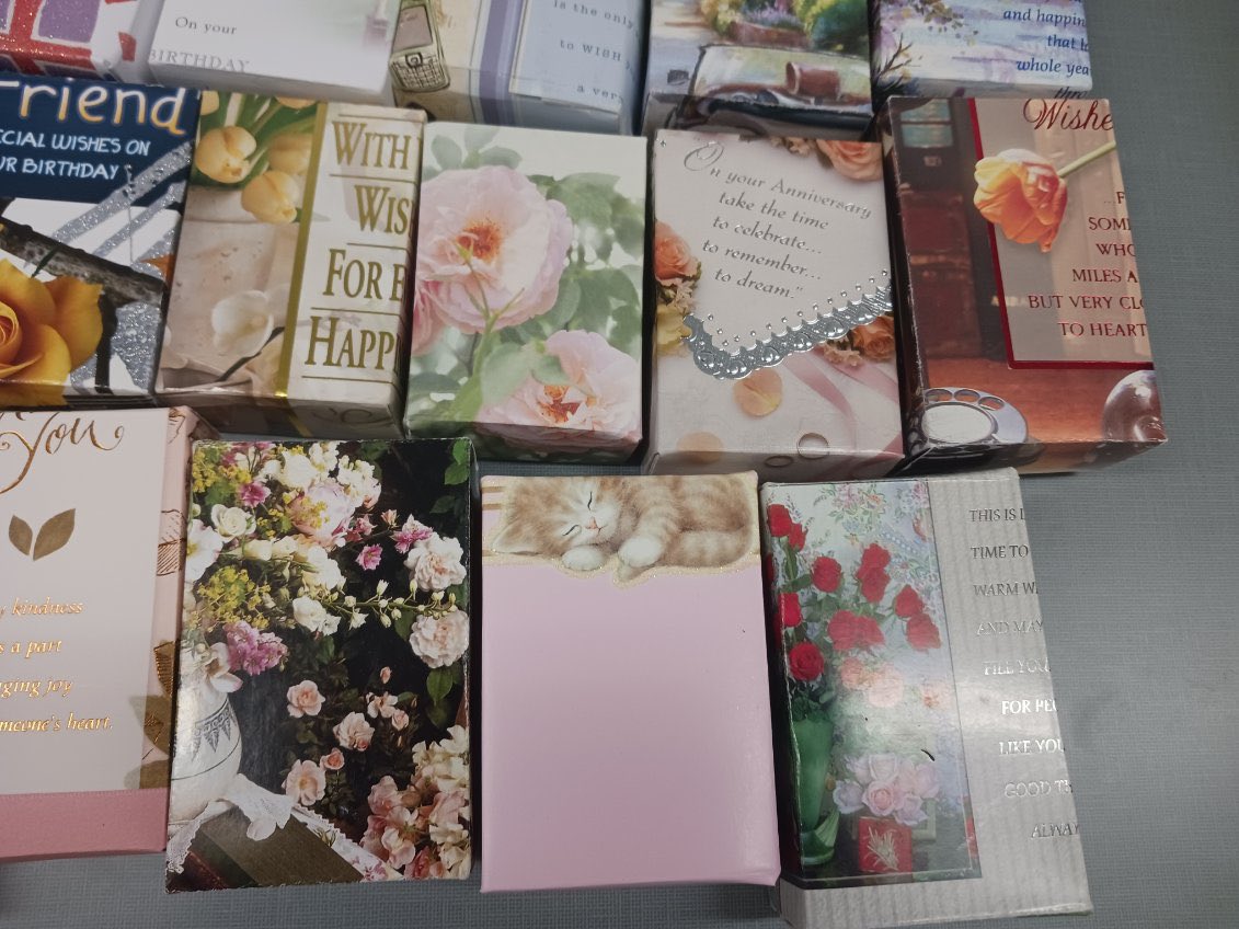 Today’s math lesson, for the Grade 6 students, in Ms. Abraham’s class, required students to repurpose greeting cards, to make gift boxes. Geometry and Measurement skills are at work! ⁦⁦@JoelChiutsi⁩ <a href="/DomenicScuglia/">Domenic Scuglia -</a>⁩ ⁦<a href="/YCDSB/">York Catholic District School Board</a>⁩