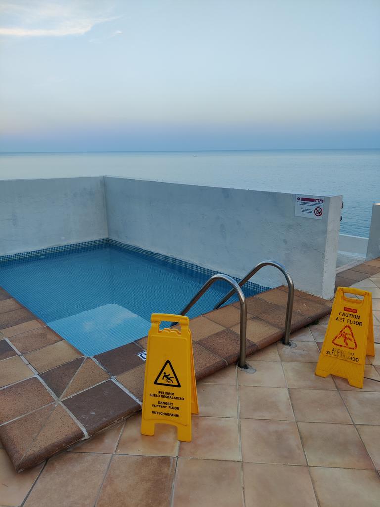 Blonde von tweet media