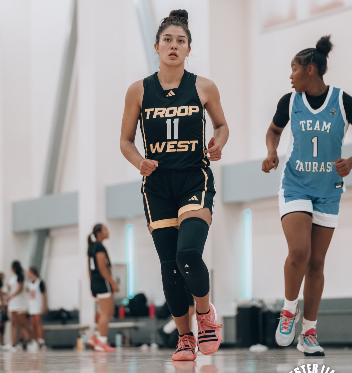 troopwestbb's tweet photo. Troop West Black 17U finishes another event 4-0 and beats Team Taurasi 17 EYBL 45-35. This group is special, and is continuing the trend!! @MattyK31 @SelectEventsBB https://t.co/2lWuyMwvnt