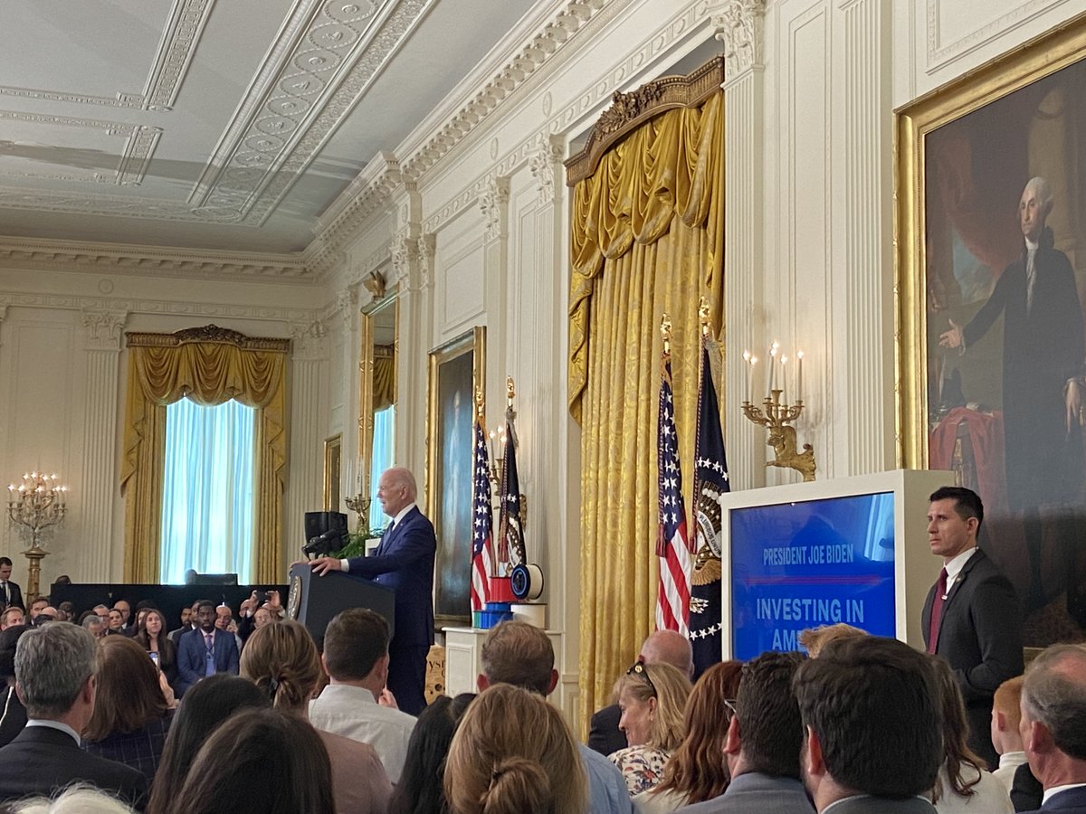 BGAlliance's tweet photo. Today, @POTUS and @VP launched the #InvestInAmerica tour! Their announcement of $40B+ for funding for high-speed internet infrastructure shows their commitment to bridging the digital divide. #BuildBackTogether #InvestInAmerica https://t.co/TUNOTo3Z7H