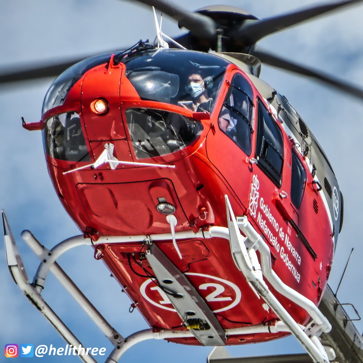 helithree's tweet photo. Visita del "LEYRE5" del Govern de Navarra a l'Hospital SJD de Barcelona el 23/09/2020.

Aquest helicòpter sanitari amb base a Miluze té un ganxo de càrrega a sota, tapant el 112. No n'estic segur però sospito que és l'únic EC135 que es fa servir a Espanya per extinció d'incendis. https://t.co/UohhMsj00f