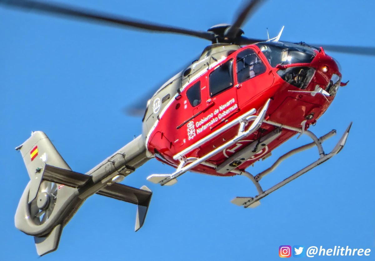 helithree's tweet photo. Visita del "LEYRE5" del Govern de Navarra a l'Hospital SJD de Barcelona el 23/09/2020.

Aquest helicòpter sanitari amb base a Miluze té un ganxo de càrrega a sota, tapant el 112. No n'estic segur però sospito que és l'únic EC135 que es fa servir a Espanya per extinció d'incendis. https://t.co/UohhMsj00f