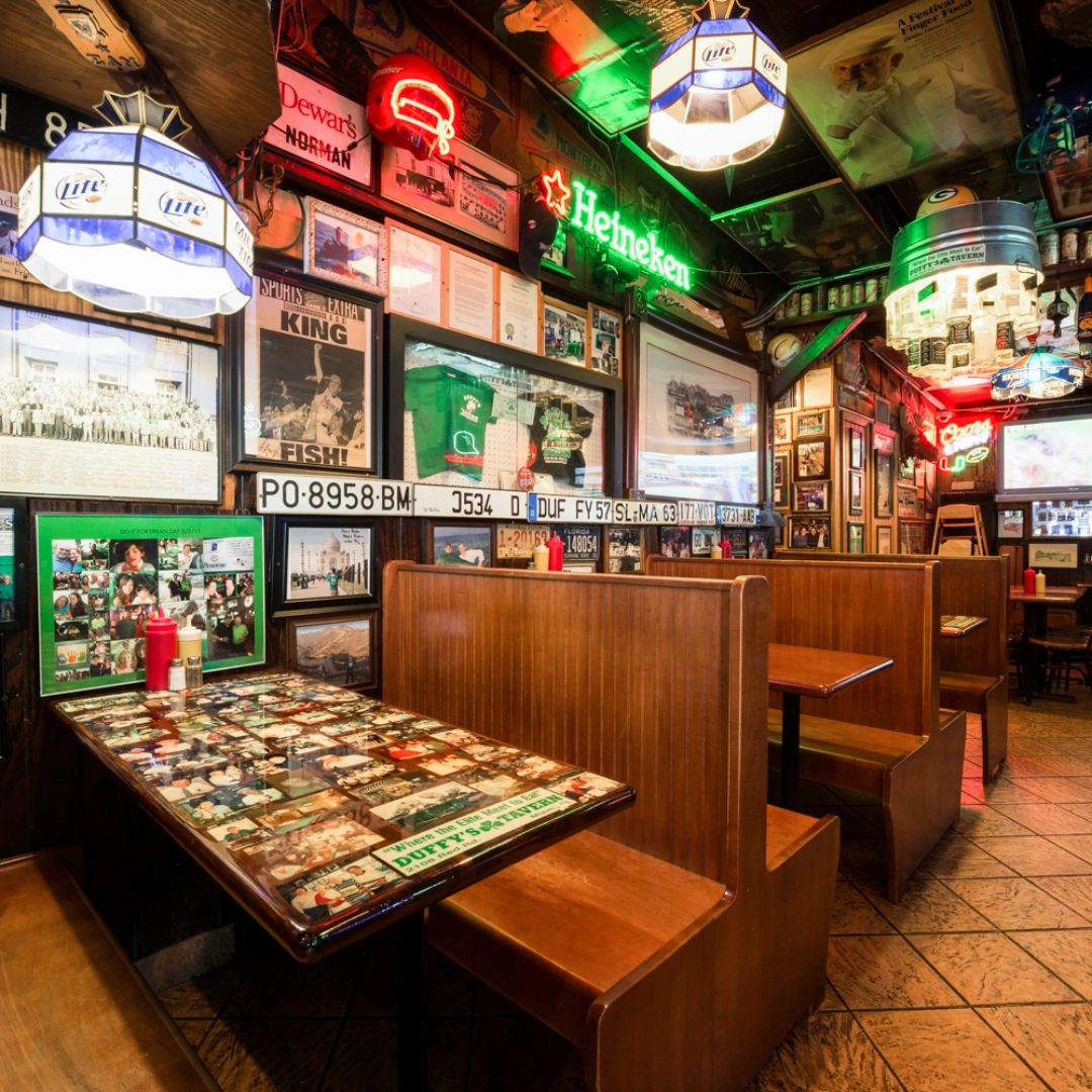 DuffysTavernFL's tweet photo. Sit back, relax, and let the warmth of our cozy atmosphere embrace you. At Duffy's Tavern, we pride ourselves on our welcoming mom and pop feel. https://t.co/vU1MKf6Dme