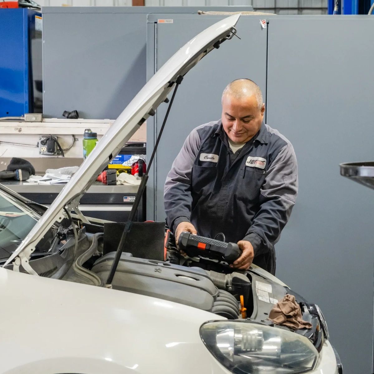 MoreJoy_Auto's tweet photo. Fair prices, superior service, and excellent repairs are three things that you can always expect when you visit Joy Automotive Service &amp; Repair. Give our service department a try to see for yourself! #JoyAutomotiveServiceAndRepair #JoyAutomotive #ComputerWheelAlignment https://t.co/oOxRgKiIEl