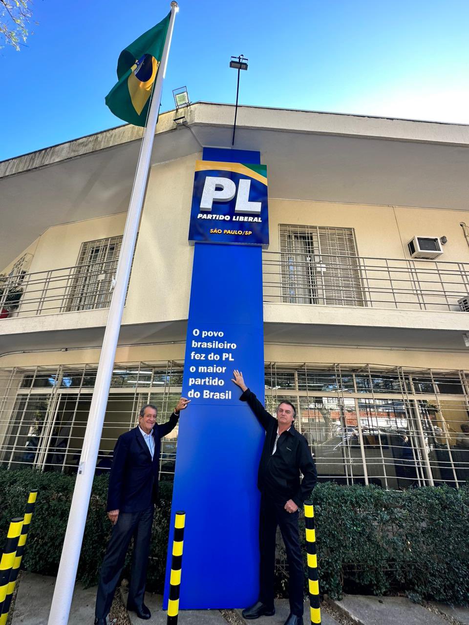 Partido Liberal - PL 22 on X: "A UNIÃO QUE ELEVOU A DIREITA NO PAÍS Nossos líderes Valdemar Costa Neto e Jair Bolsonaro estão construindo, juntos, com muito trabalho e dedicação, o