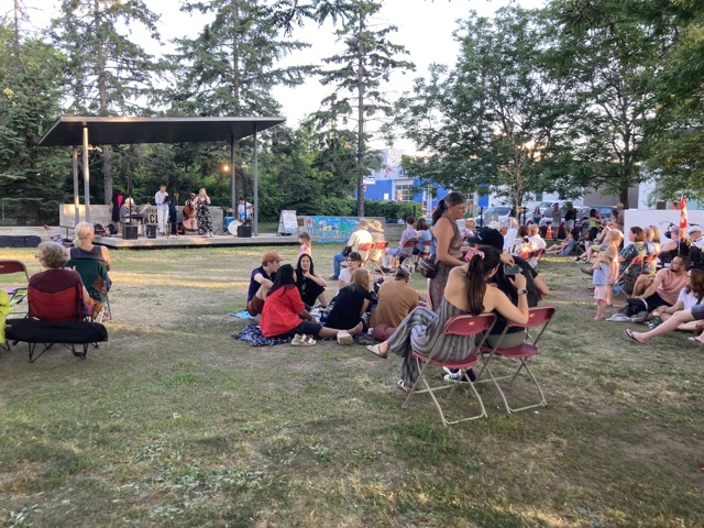 Ingredients for a perfect Wednesday evening: ✅Live music ✅A selection of vendors ✅Friends and family Come by Parkdale Park for the Parkdale Night Market and #WelliWednesday performances. @OttawaMarkets wellingtonwest.ca/welliwednesday…