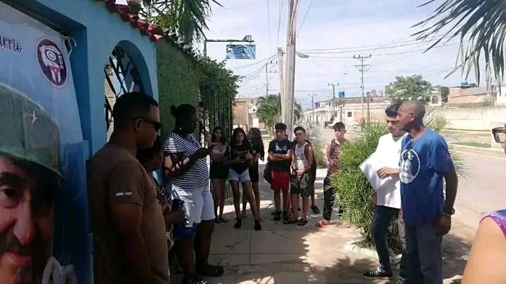 Ayer, cuando vecinos, conocidos y autoridades de Cárdenas le dijeron a Olga Klak, que su hijo, Yanser Arias, integrante del equipo #Cuba de ciclismo (M) era motivo de orgullo para el pueblo cardenense; ella se emocionó... 👇🧵
#SomosDelBarrio #CDRCuba #JuegosCentroamericanos2023