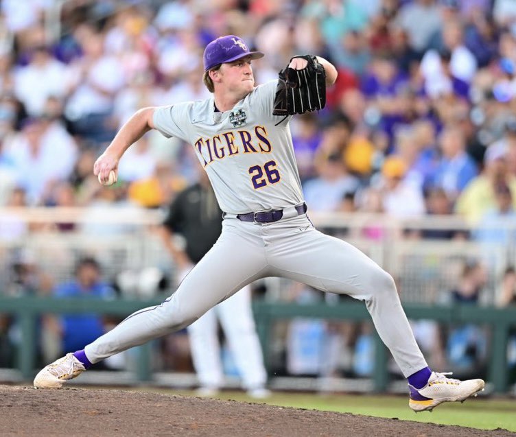 Thatcher Hurd will get the start for #LSU tonight. 

ITS NATIONAL THATCHER HURD DAY FOR THE NATIONAL CHAMPIONSHIP🔥