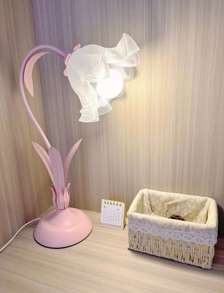 pink flower lamp