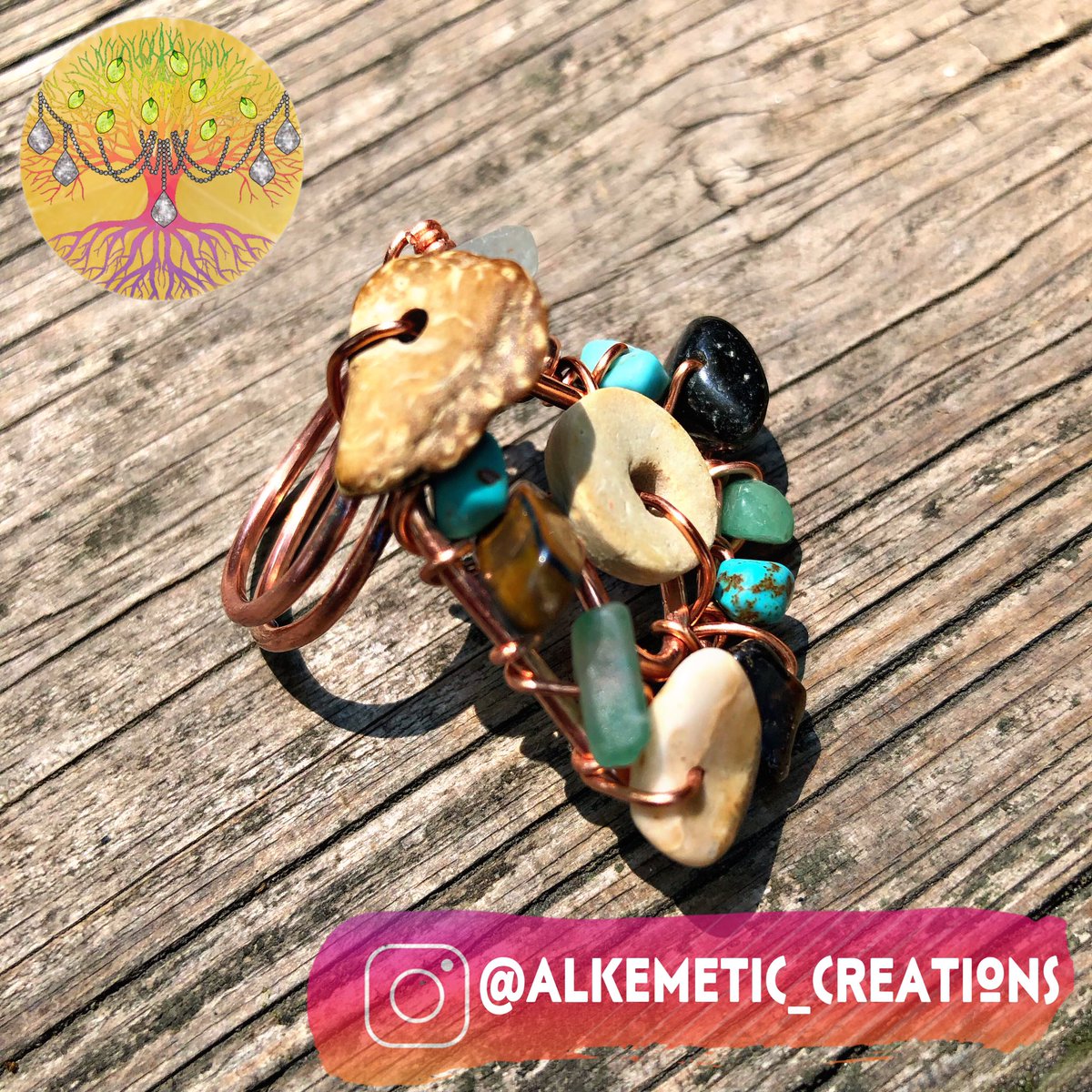 Indigenous Statement Ring. This has sold. 

•Coconut Shells
•Tiger’s Eye
•Turquoise Wagnerite
•Green Aventurine 

#coconutshell #wagnerite #tigerseye #greenaventurine #copper #healingring #crystaljewelry #healingjewelry #crystals #smallbusinessowners #alkemeticcreations