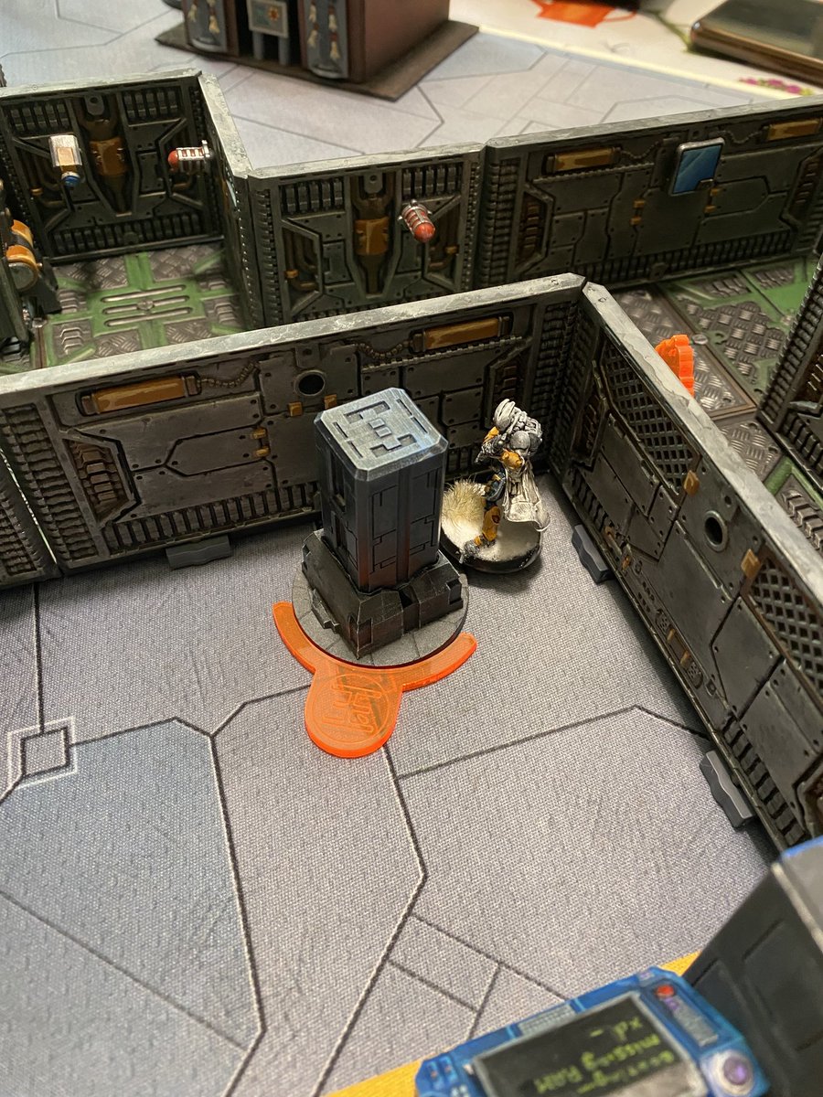 The first pictures from Caligo Hexadrome tell us that #YuJing and #Nomads clashed as the truce was lifted! 

Pic: Dropbear

#OperationHungryWalrus
#SaveNewHypatia
#Infinity
#InfinityTheUniverse
#TTS
#Discord