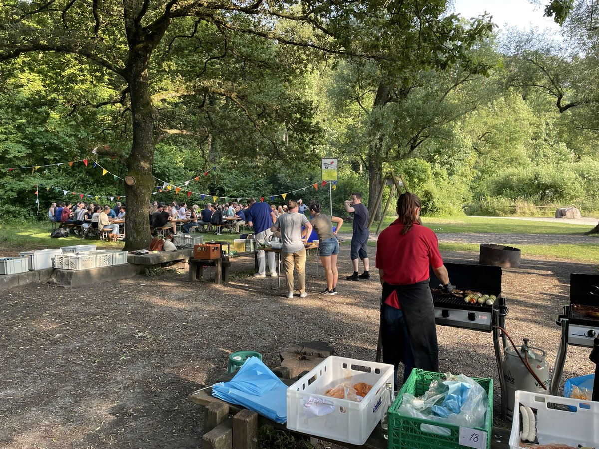We had a great annual #IPW institute BBQ in the ETH Hönggerberg forest!!