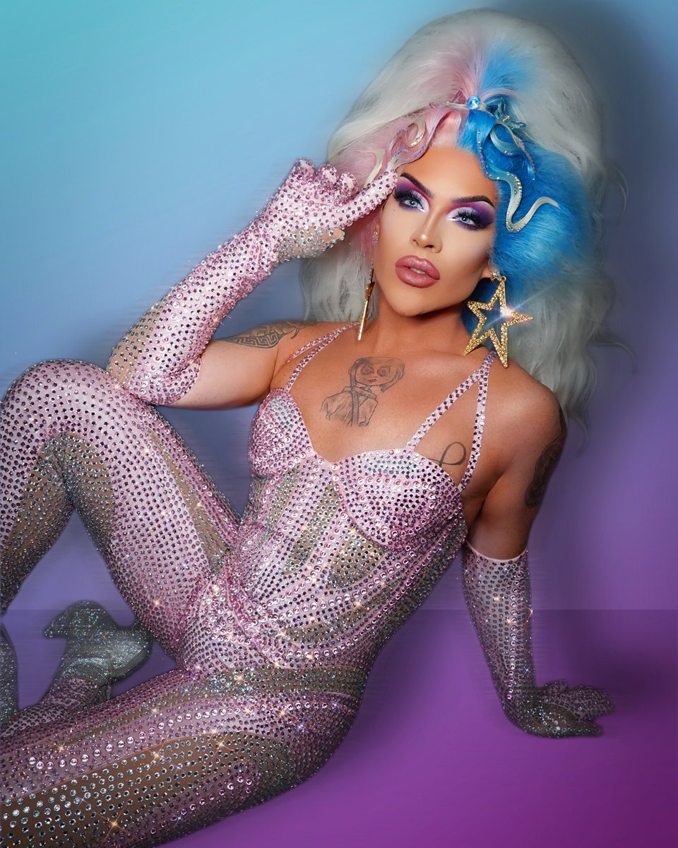 arielversace tweet picture