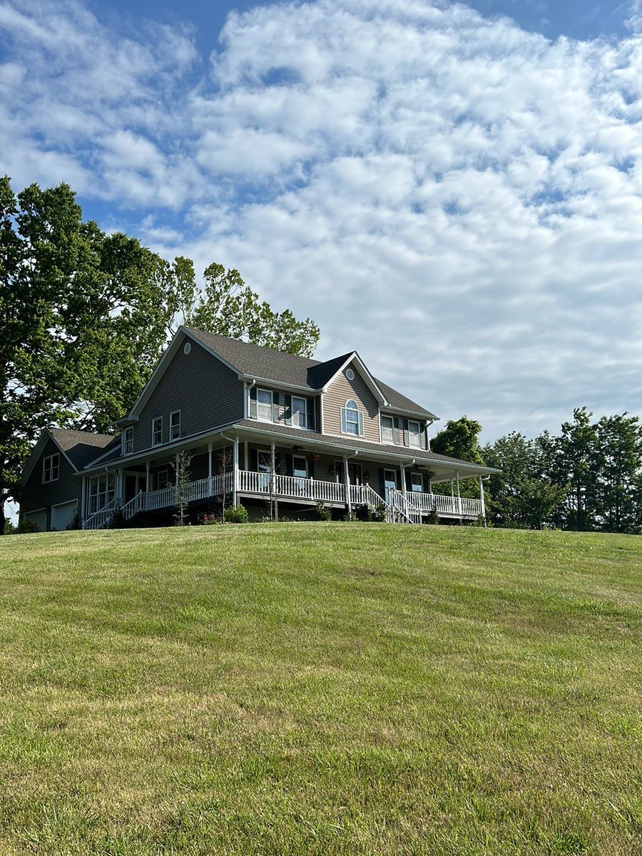 AIC Roofing tweet media