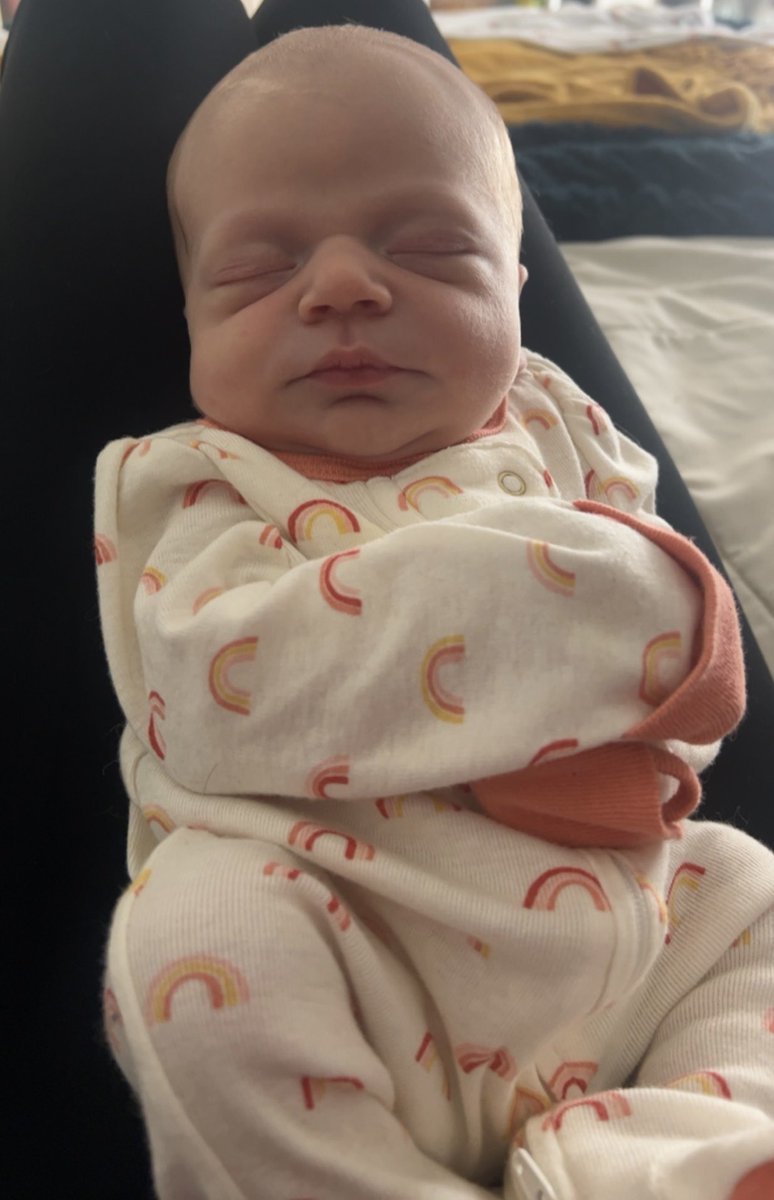 b4ileysilvers's tweet photo. I have the cutest niece in the entire world 😍🥰 https://t.co/SUhXlyRMm9