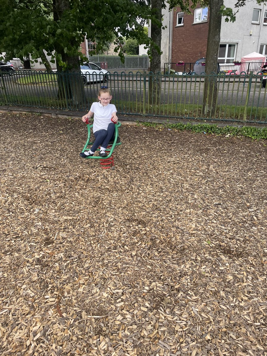 Mrs Macartney tweet media