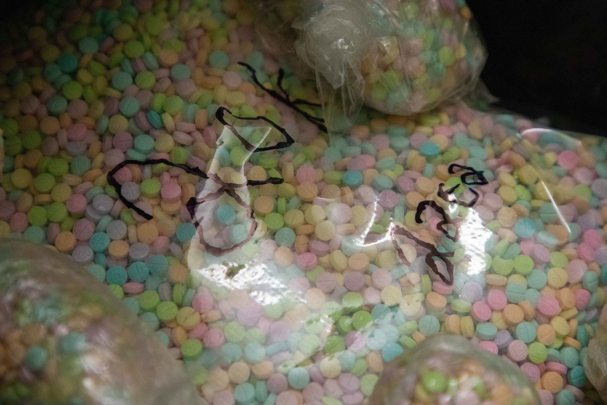 On this International Day Against Drug Abuse and Illicit Trafficking, the #FBI reaffirms our commitment to helping remove tens of thousands of potentially lethal drugs from circulation. Read about the Bureau's recent efforts to target darknet drug markets: fbi.gov/news/stories/o…