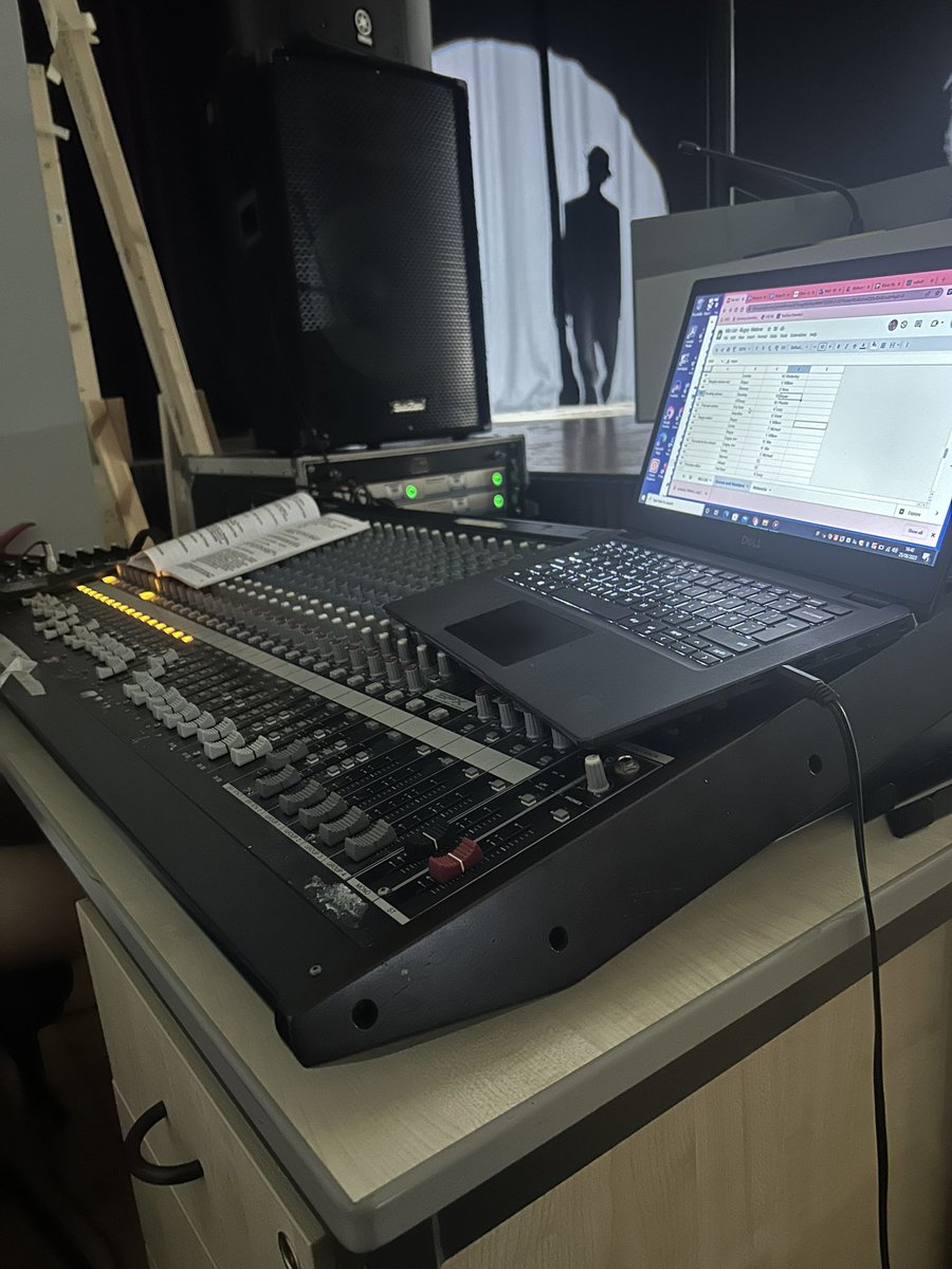 WHS_Creative's tweet image. Had our first performance of Bugsy Malone to our feeder primary schools today. Great show get your tickets before we sell out only limited tickets left for Tuesday night #schoolshow