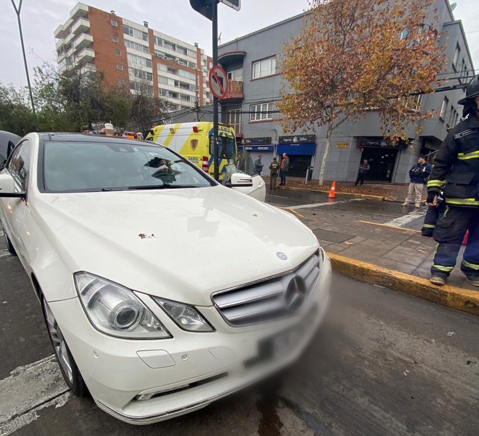 Cuerpo de Bomberos de Santiago tweet media