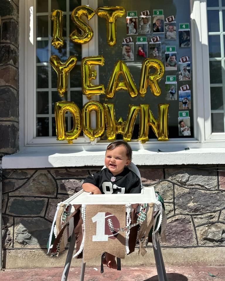 CarsonOakland's tweet photo. The big 1! Happy birthday Peytonโค๏ธ thanks for bringing so much laughter and love to our lives. We love you! #FirstYearDown https://t.co/ZO0WvLiAZR