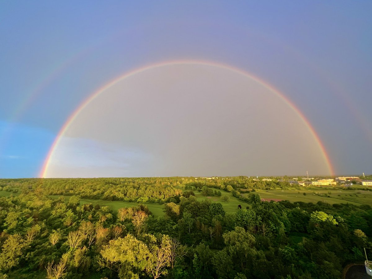 Double rainbow 
#onstorm
#ygk 
#weather #rainbow @IWeatherON @weathernetwork @kingstonist