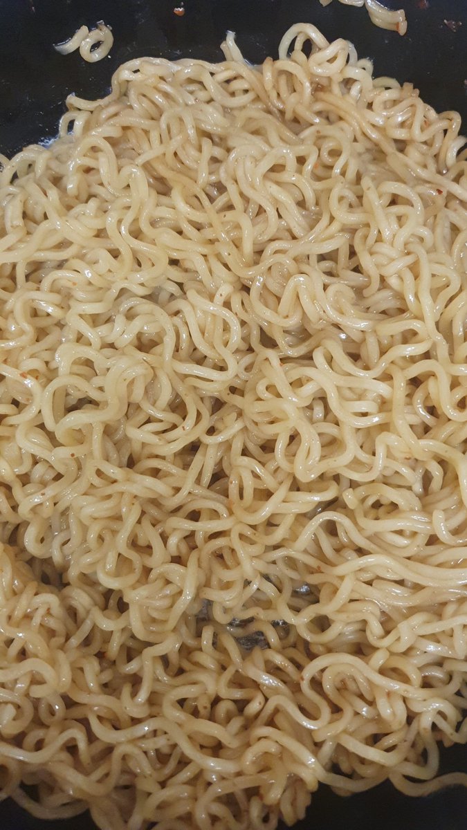 Why do my suhoor indomie look so greyyy