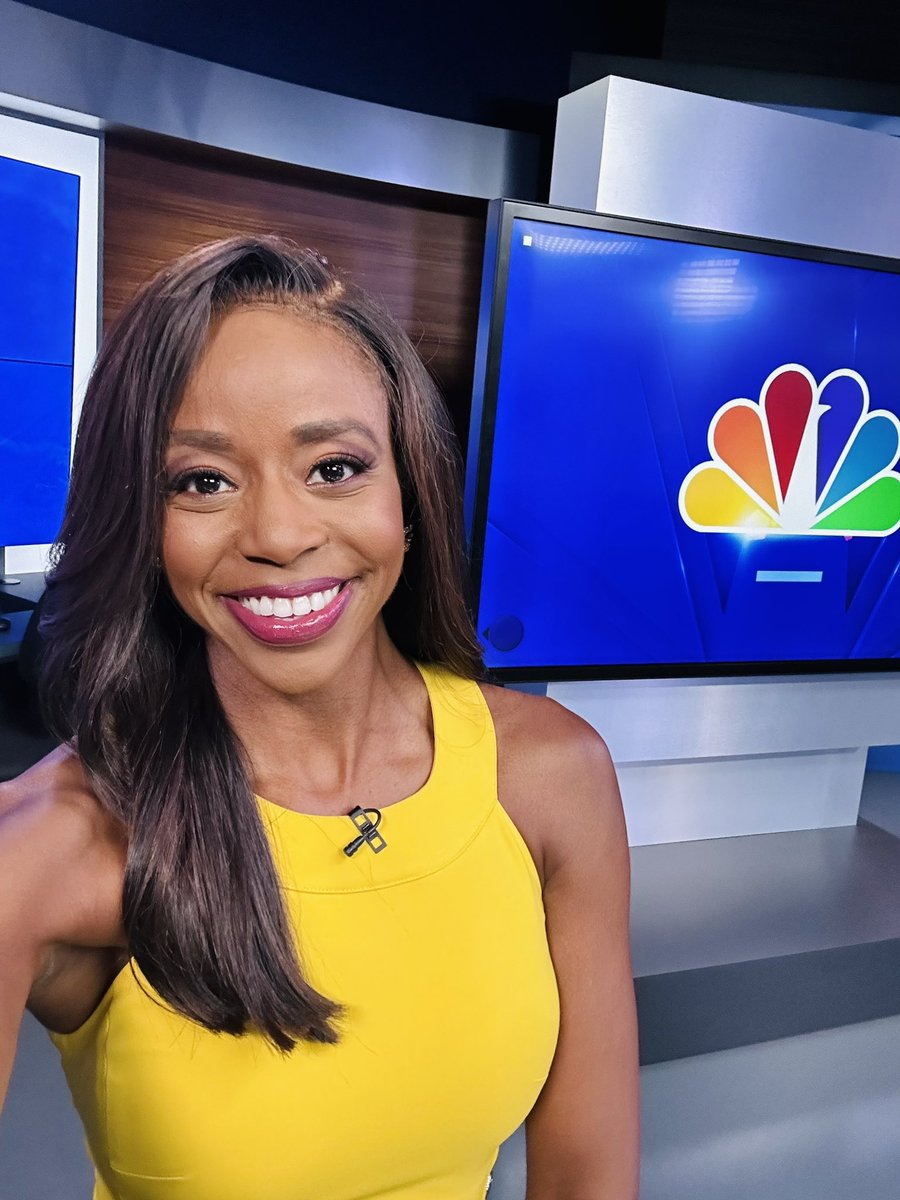 Back in studio! See you the rest of the week at 5pm, 7pm & 11pm on @NBCLA! #VacaOver #BackToWork