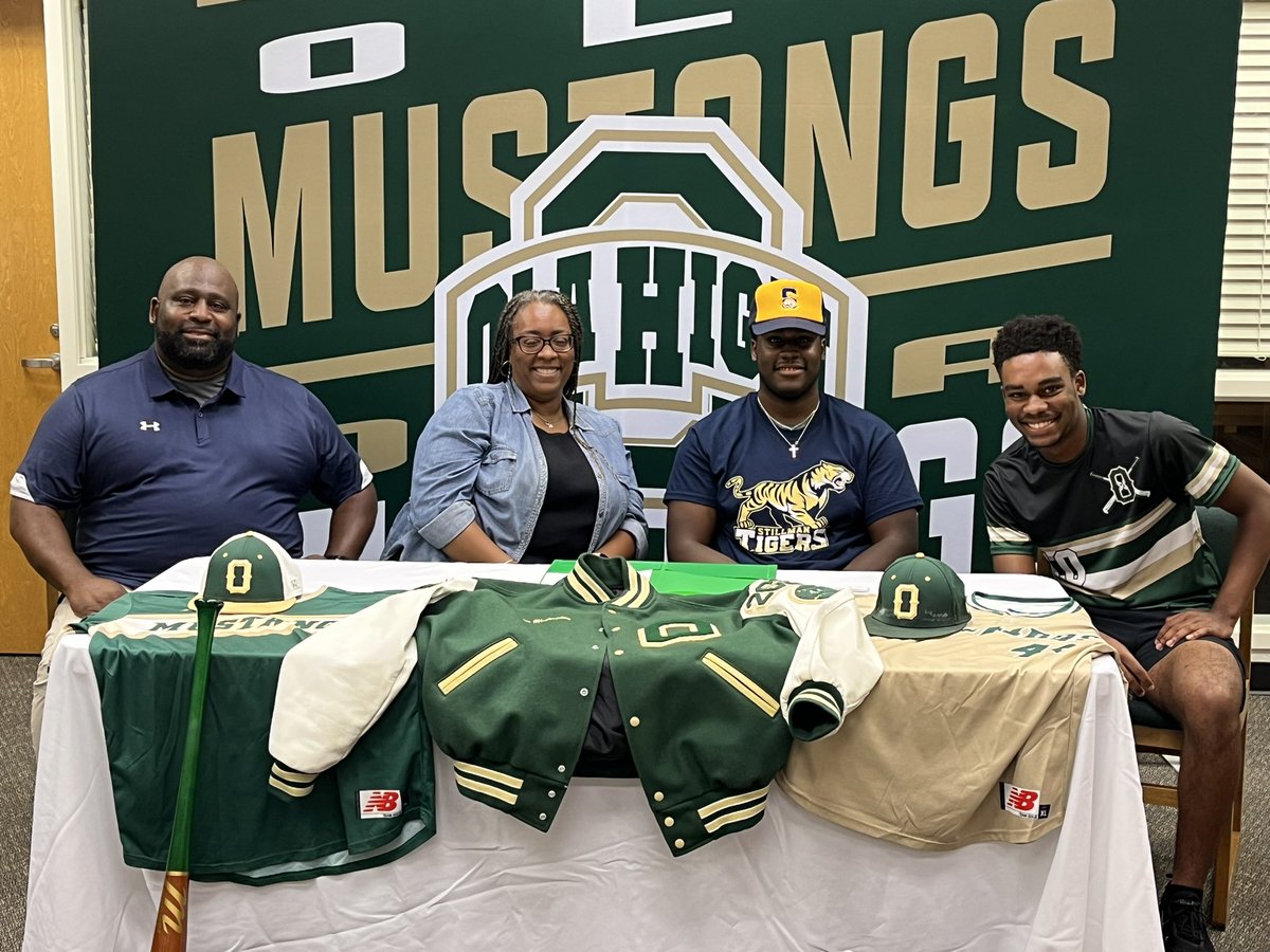 olabaseball1's tweet photo. Congratulations to this young man @Lathanmac_130 on signing with @StillmanCollege to continue his baseball career!! We are proud of you, sir!! Rely on your foundation you have built, keep working hard, and go be great! @OLA_HIGH_AD @OLH_HCS https://t.co/JlFBvmCCcI